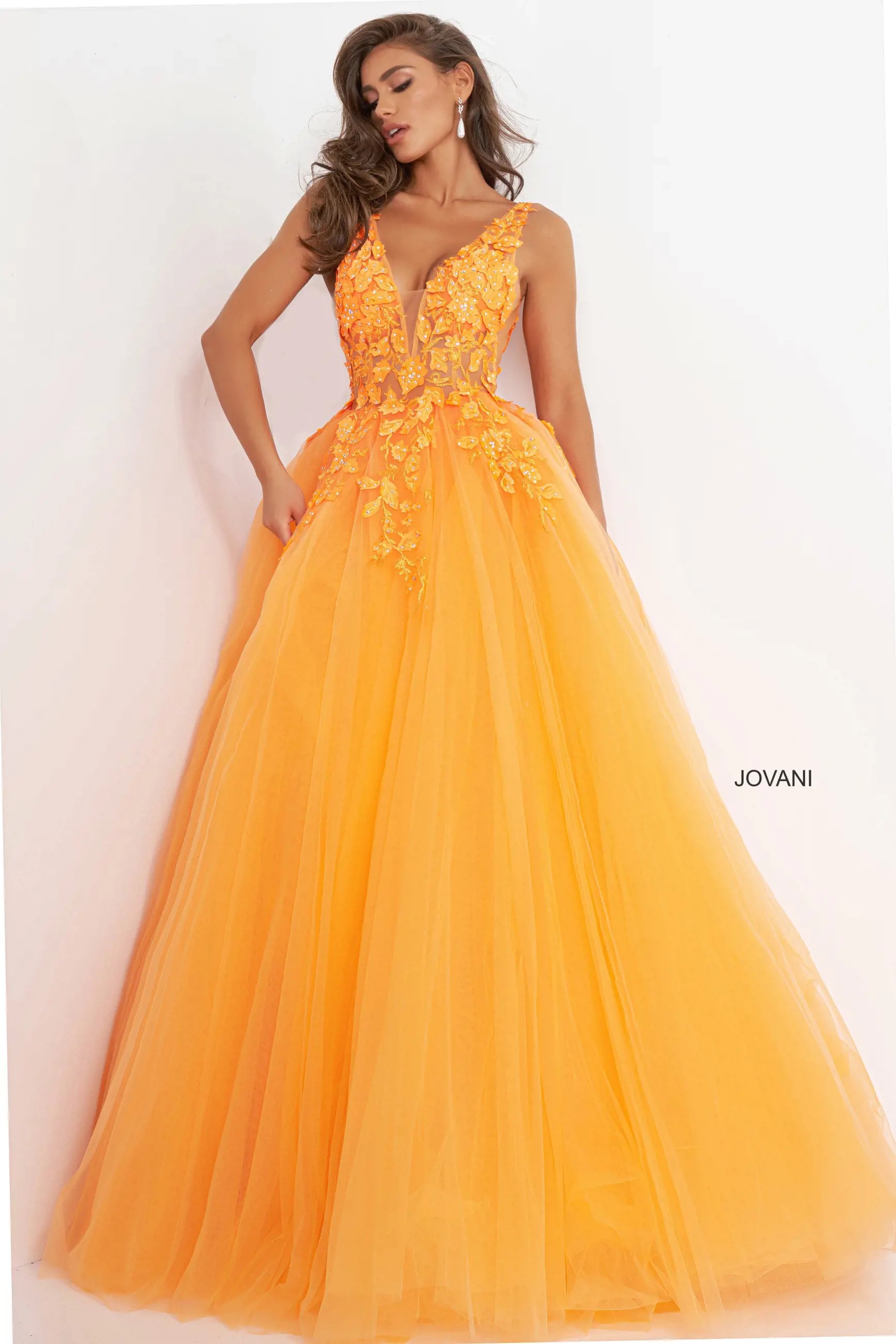 JOVANI